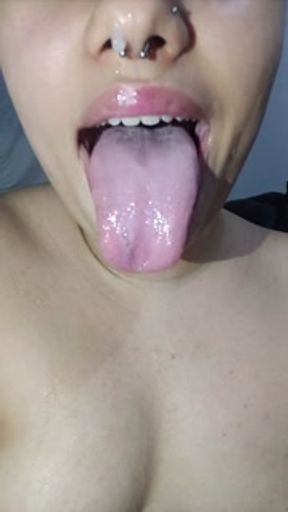 video showing his tongue to a fan, just a quick bit of the video,spitting and drooling at,subscrib😛