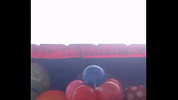 Bajo la falda de joven