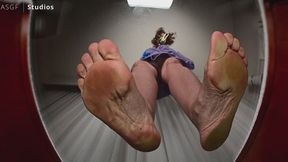 Cougar with Cannons BIG WRINKLY SOLES dominate tiny man!! GIANTESS CRUSH - MP4