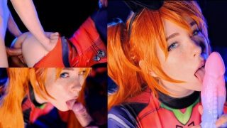 El coño de la cosplayer de la zorra caliente Asuka Langley chorreando semen después de una follada dura