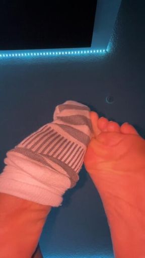 3 min stinky sock removal