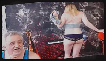 Roxy's Sultry Solo Session