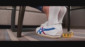 8K Video! GIGANTIC ASIAN SHOEPLAY! Giantess has no clue about the tiny school below!! Unaware shrinking drama! - MOV