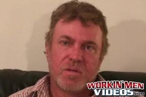 Hairy old amateur jerks off and shoots a load on his belly