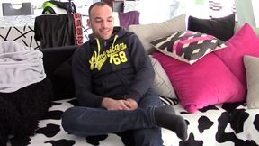 le beau enzo rimenez baise par gredle beau enzo rimenez se fait defoncer par ...