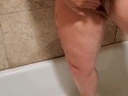SEXY MILF CAUGHT IN THE SHOWER SQUIRTING