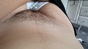 Mature babe rubs hairy pussy solo