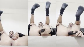 meto un consolador en mi culo y sale leche #cum