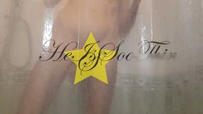 Buttplug Try Out in the Shower