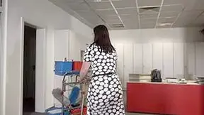 Cleaning Ladies Always Cum - Bonny Devil