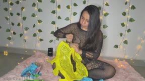 Challenge: inflating 5 different inflatables in 5 minutes with puffy cheeks