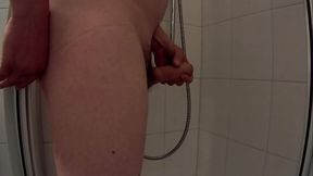 Wichsen in der Dusche