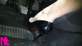 Speedy driving in my black patent leathr Louboutins