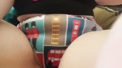 Cumming into my London panties ????????