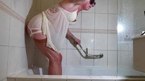 up at the hotel after a date on vacation in turkiye