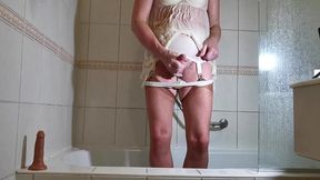 up at the hotel after a date on vacation in turkiye