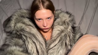 A lucky fan met Californiababe and fucked her in a fur coat