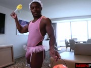 Maid's Cleaning Skills Earn Him A Nice Big Fat Tip