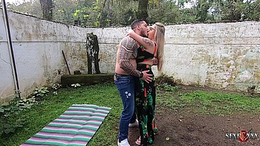 Esposa entrega loira do rabo grande para o marido - Mirella Mansur - Rafaella Denardin - Hugo Belfort