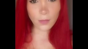 La belle dominatrice Rouge Br&eacute_silienne sans tabus Fernanda Sallimeny tr&egrave_s chaud !