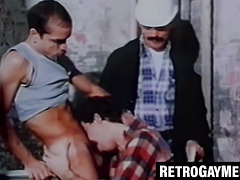 Watch Keith Anthoni suck cock like a pro in this retro clip