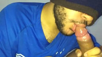 Torcedor mamando depois do jogo