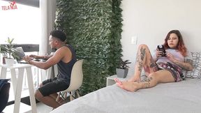ruivinha tatuada fudendo com o cunhado pirocudo