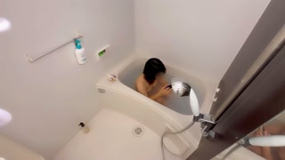 彼女のお風呂を覗いてたら、我慢できなくなって生挿入ししまった。素人/絶頂/おっぱい/美少女&nbsp;