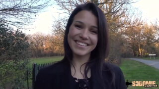 Rommelige anale creampie voor amateur brunette Franse slet