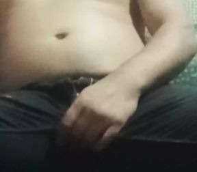 Boy masturbatin hard