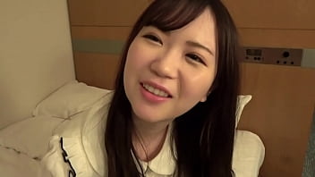 個人撮影 サークル内でヤリたいランキング1位のかわいいマドンナの女子大生と絶対に言えない思い出 色白の肌とパイパンの美マンが綺麗