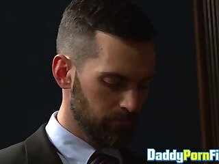 Hot Rich Kelly leads his colleagues in a hot jerking of session before anal fucked