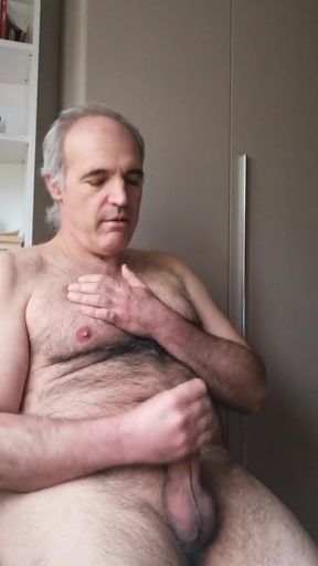 Quick Cumshot with Quick Handjob