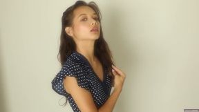 Nude glam model Alex De La Flor