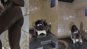 fernanda chocolatte em uma danca sensual e gozando na beira de uma hidro