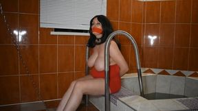 Maria Moon: Chained Manipulation