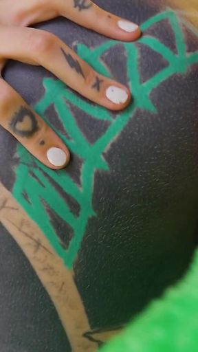 Alternative Costume Anal 4-some - 2 on 2 Double Penetration, Facefucking and Facial Cumshot Action