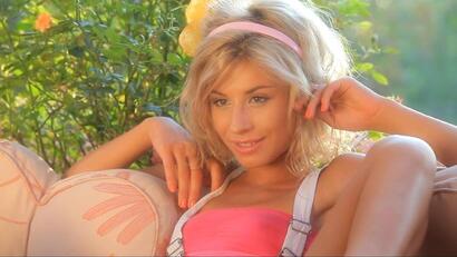 Stephanie lubi ssać