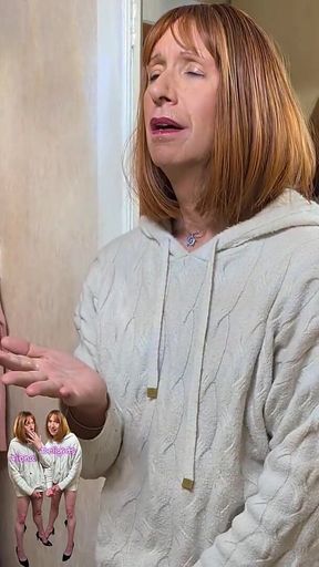 Stepmom I a White Hoodie Hanging About