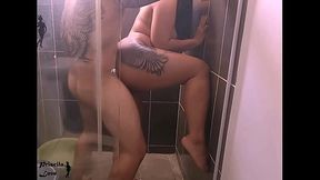 Secret bathroom bang with hot Latina babe