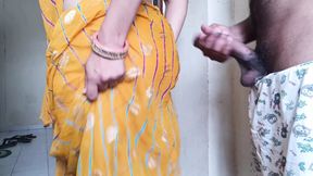 Kaamwali Naughty Married Step Daughter Fucked in Kitchen While She Was Washing Dishes