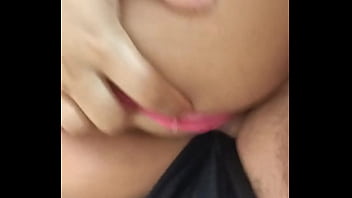 Masajista se pone muy caliente cuando ve enorme culo y dejo que me lo folle