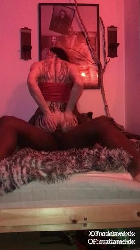 “Petite goth femboy riding bbc like a pro” X: madamedxx