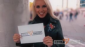 Watch Divine Sophie Logans Clip