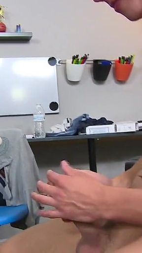 Jordan Thomas Fucks Tyson Pierce