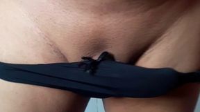 me masturbo con la tanguita de mi cunada