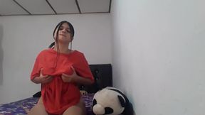 Yuli Masturbating Fucking in Public, I Like to Be Fucking 24 Hours a Day