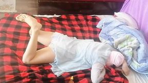 Hot couple erotic massage with oil on the body. Amateur wife gives me a handjob until I cum. Hot amateur couple crazy sex in the