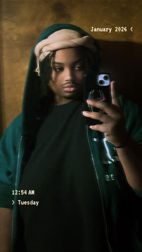 I got bored, so I played with my toy for a bit