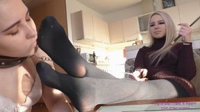KIRA - Slave girl - Feet on the table - Pantyhose and foot worship (720p)